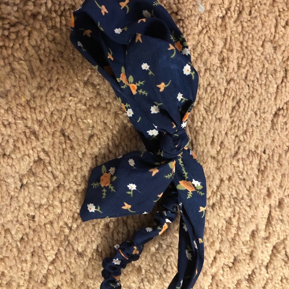 Two Headbands Flowers and Birds - Picture 4 of 4